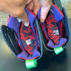 JORDAN 7’s “Marvin The Martian”